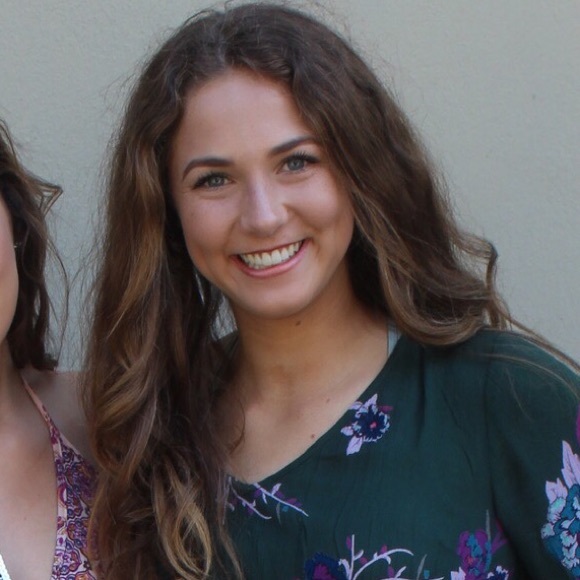 Meet your Posher, Lorna - Picture 1 of 1